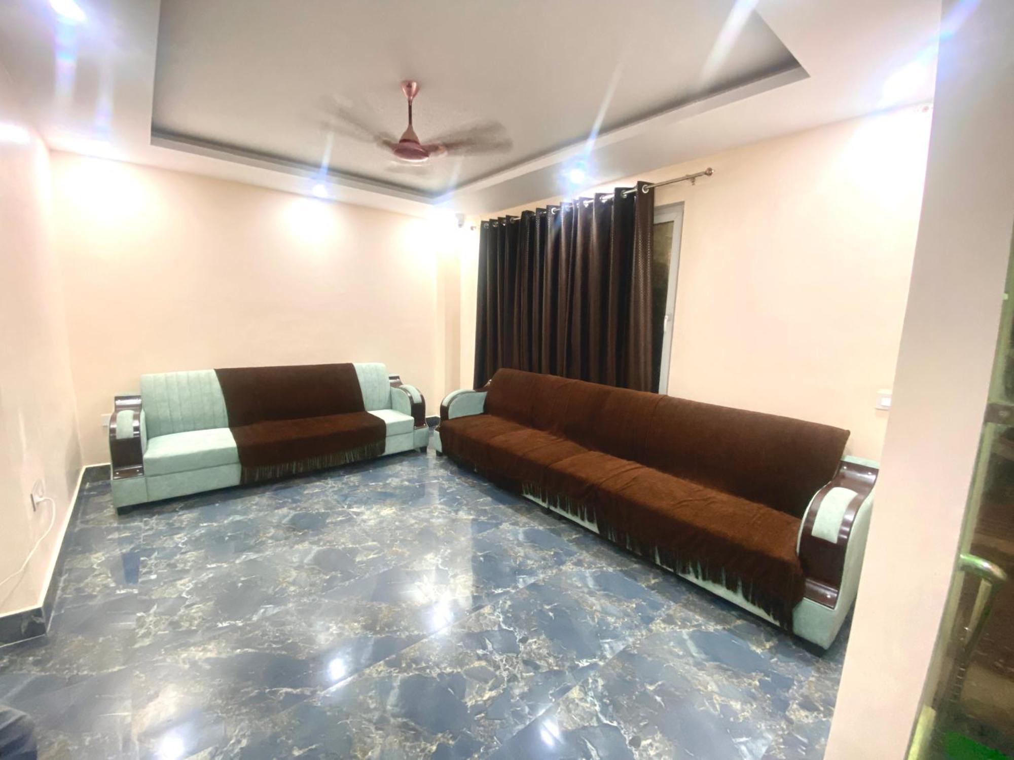 Ramalayam Inn Ayodhya Exterior foto